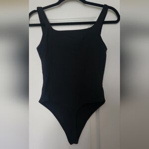 Aritzia Babaton Bodysuit